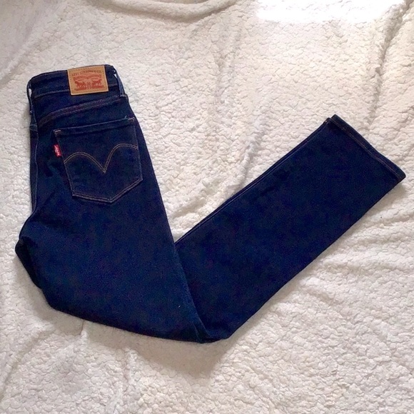 Levi’s Midrise Skinny, like new - Picture 3 of 15